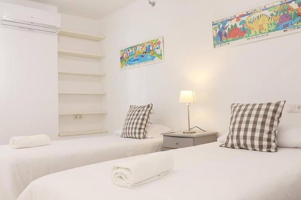 Amazing 3Bedroom Flat With Seafront Views & Pool By Sharingco ماربيا المظهر الخارجي الصورة